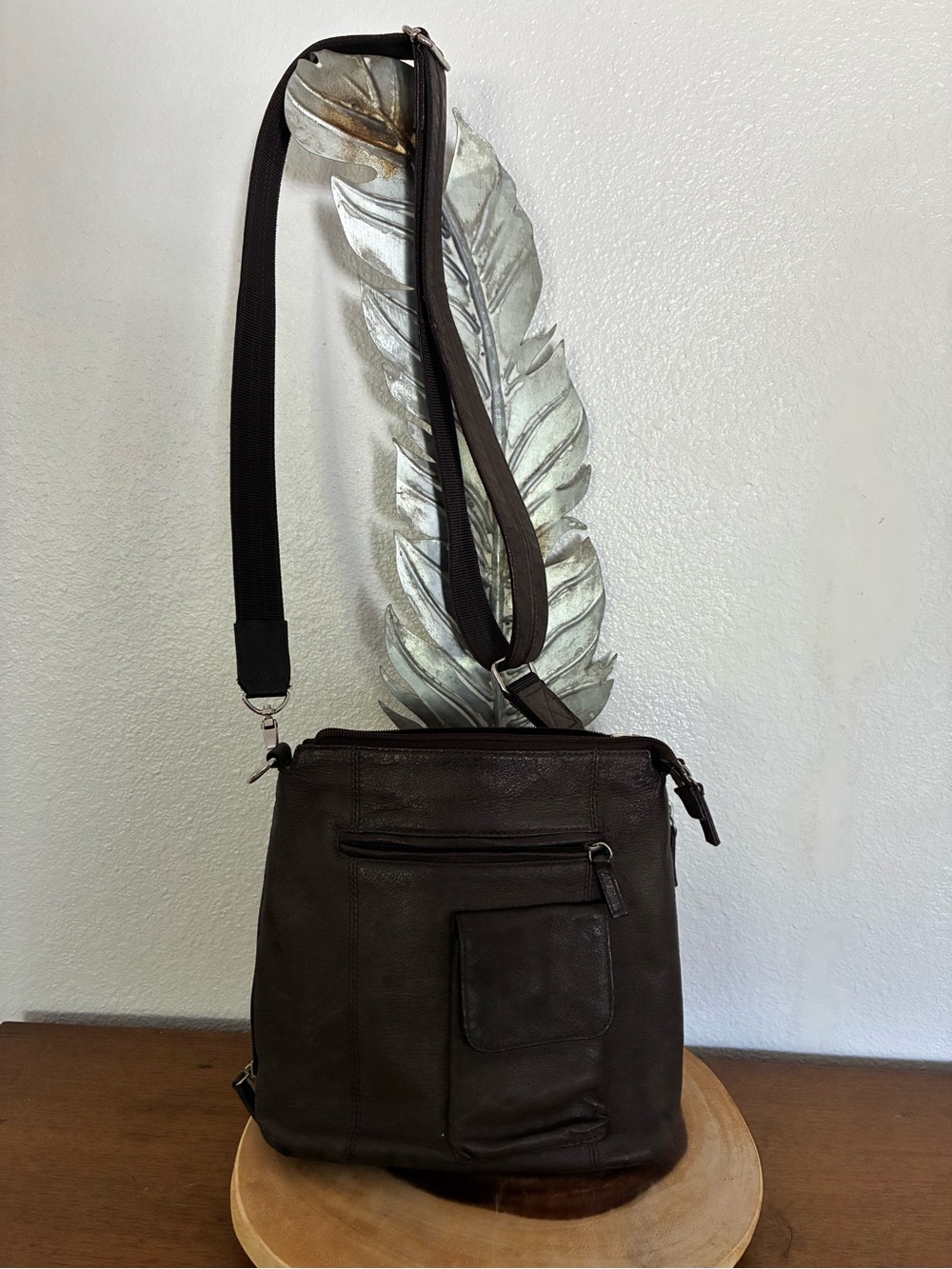 Gun Tote’n Mamas Leather Crossbody Conceal Carry Bag - Dark Brown
With Holster